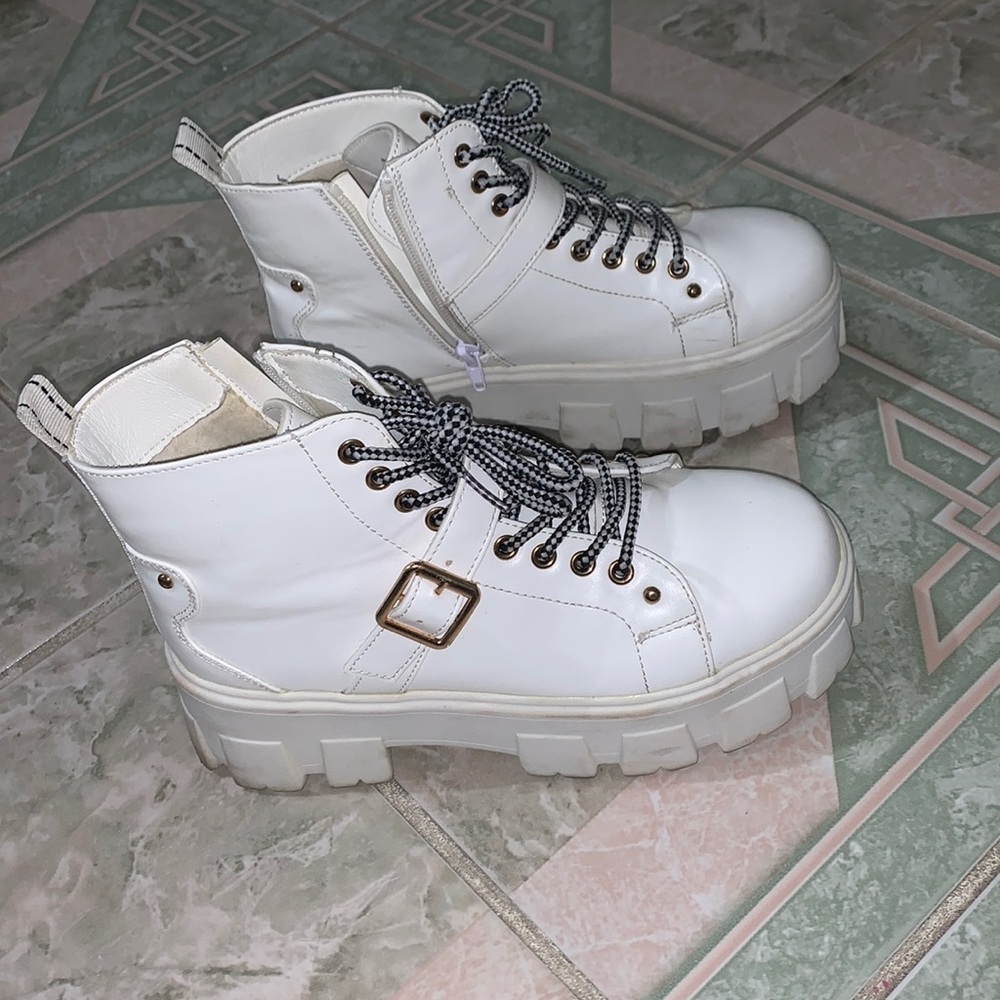 Bratz boots